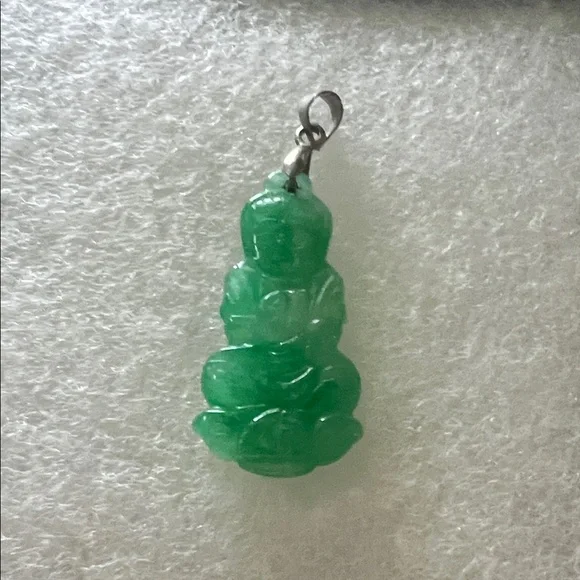 #1293***Unisex Green Jade Guanyin Buddha plated Pendant.Popular Lucky Jade. - Picture 1 of 8